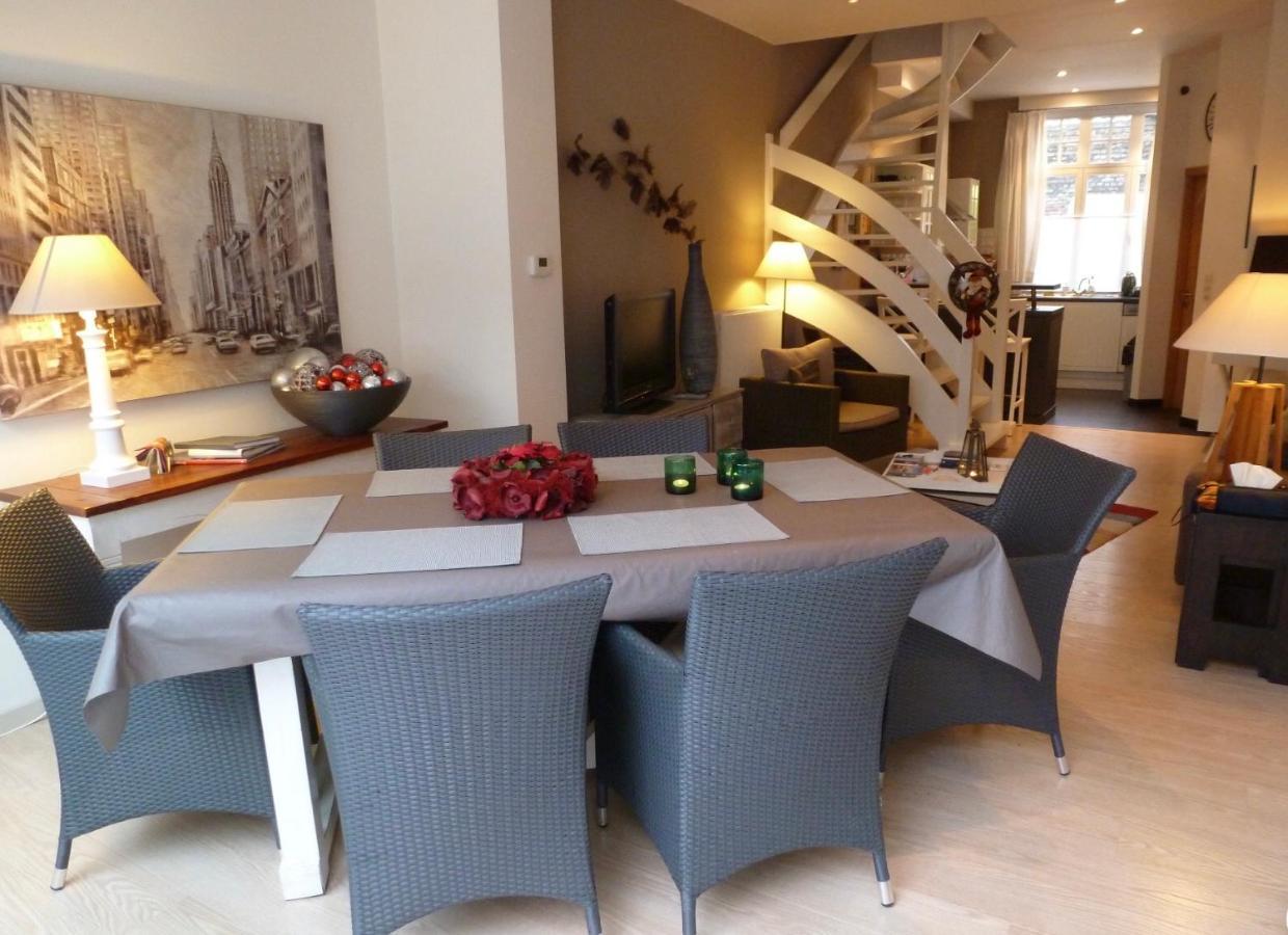 Anna Paula, In A Beautiful Quiet Street, 2 King Beds-2 Bathrooms & Private Garage Bruges