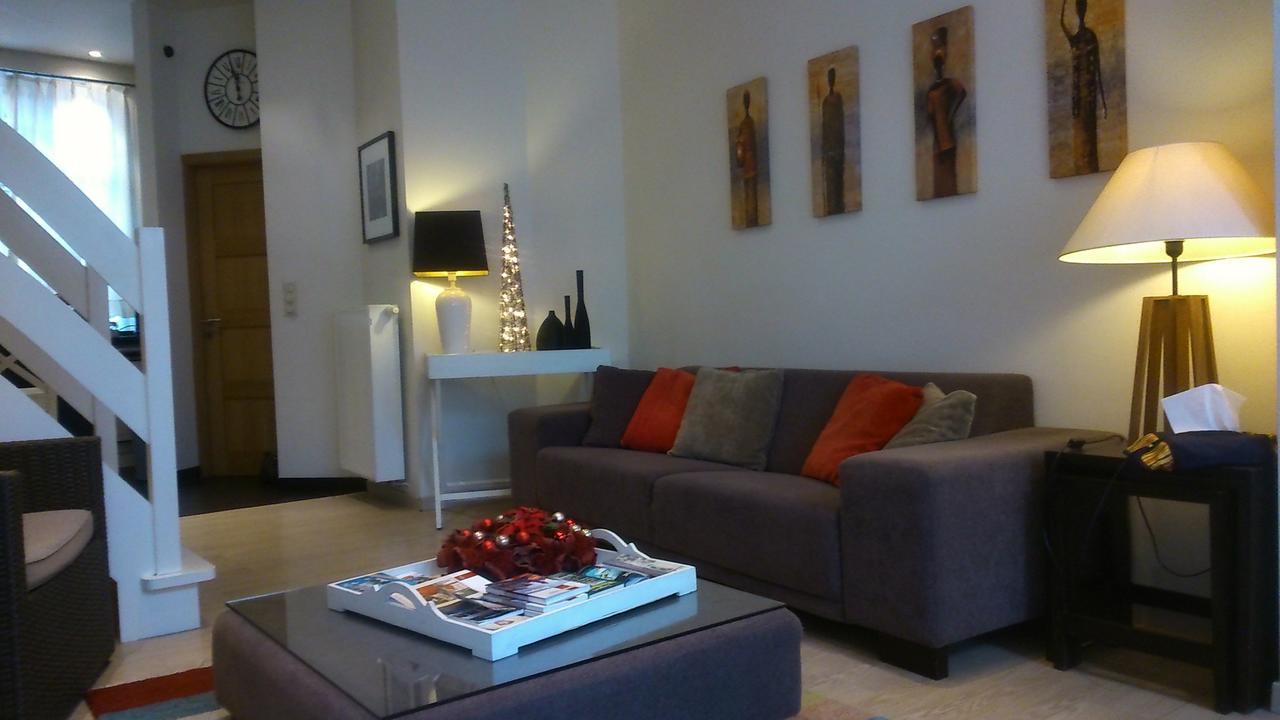 Appartement Anna Paula, In A Beautiful Quiet Street, 2 King Beds-2 Bathrooms & Private Garage