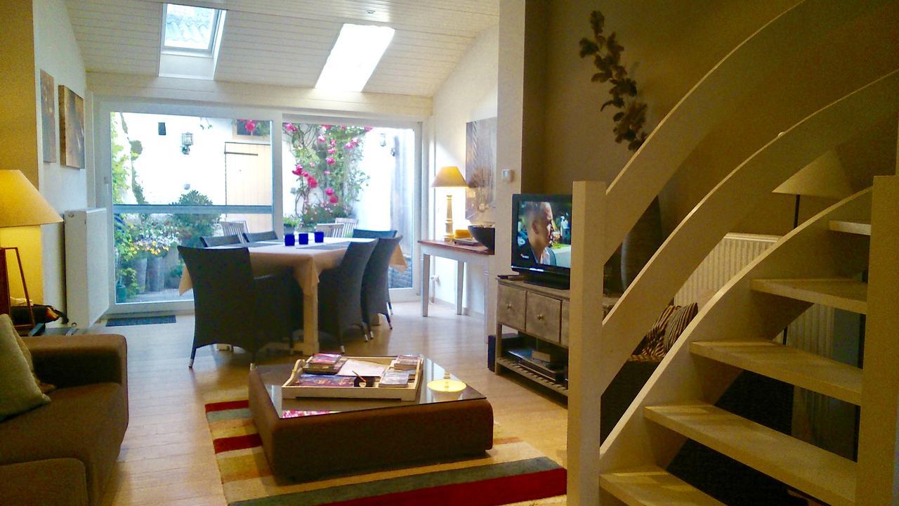 Appartement Anna Paula, In A Beautiful Quiet Street, 2 King Beds-2 Bathrooms & Private Garage
